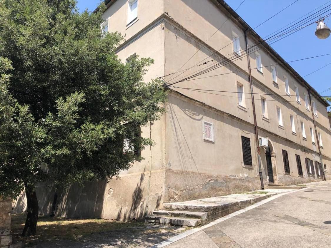 App Zora, Centar Senj Apartment Senj  Bagian luar foto